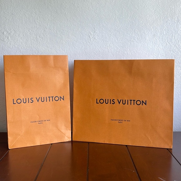 Louis Vuitton gift bags - Picture 3 of 6